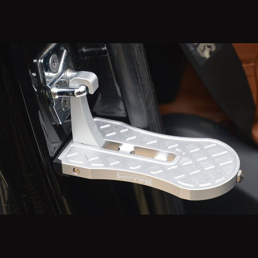 Multifunctional car roof pedals safety lifesaving hammer